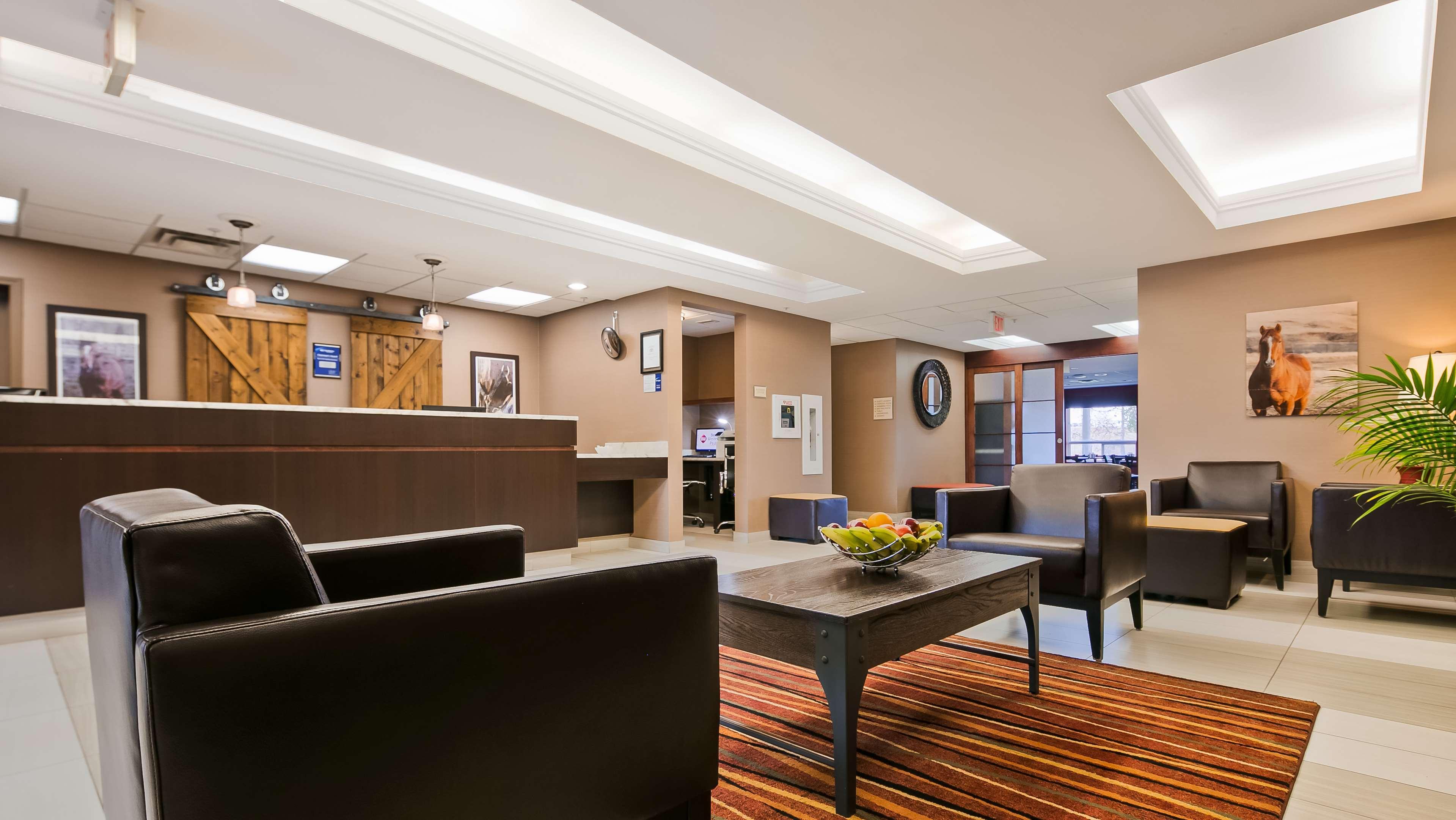 Best Western Plus Red Deer Inn & Suite Exterior foto