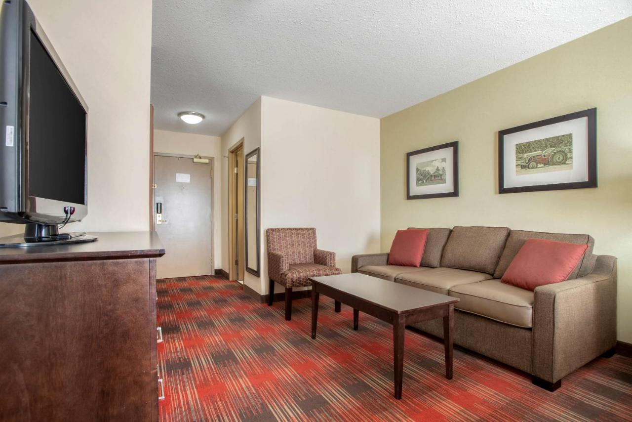 Best Western Plus Red Deer Inn & Suite Exterior foto