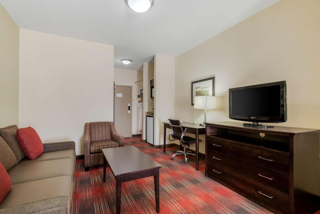 Best Western Plus Red Deer Inn & Suite Exterior foto