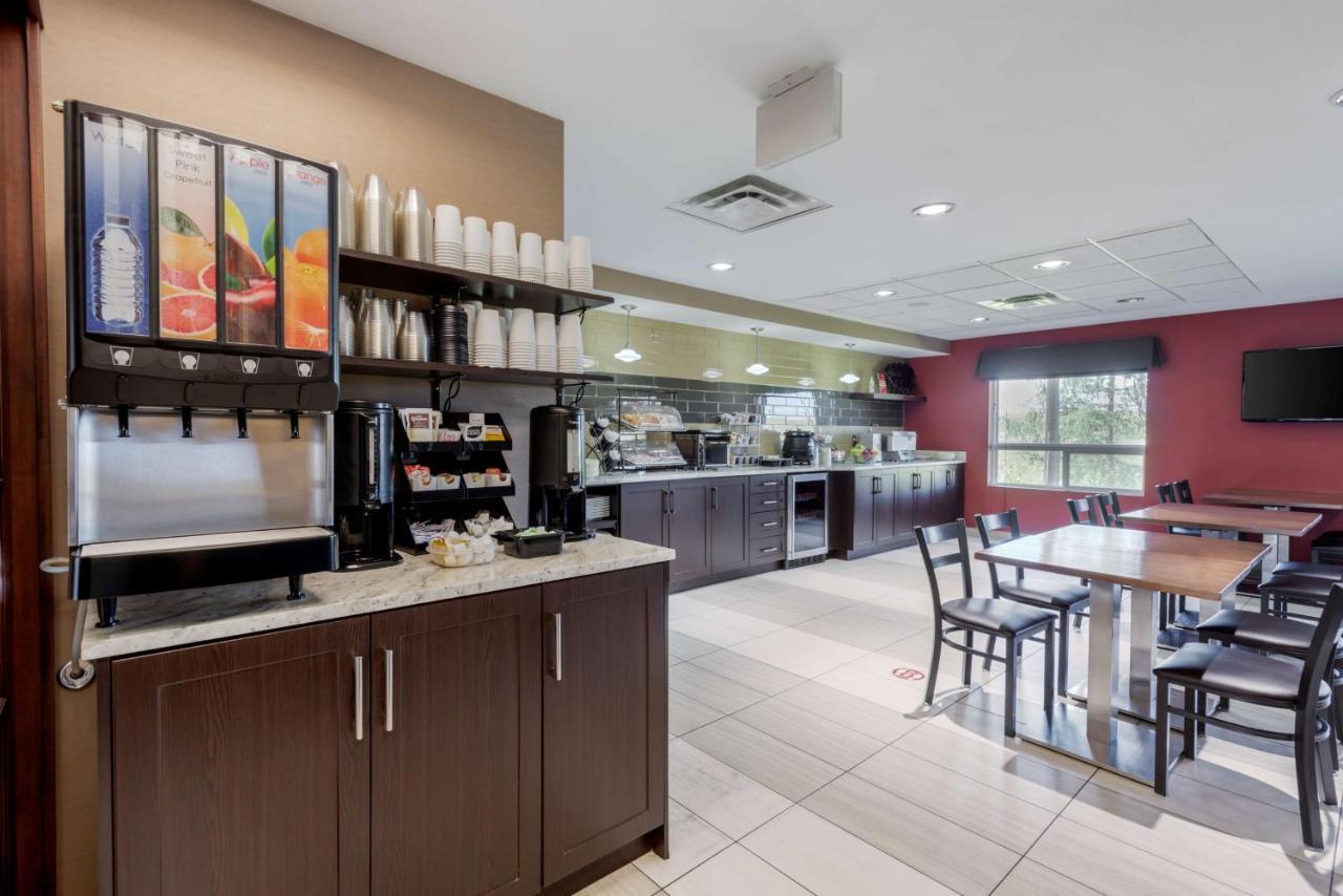 Best Western Plus Red Deer Inn & Suite Exterior foto