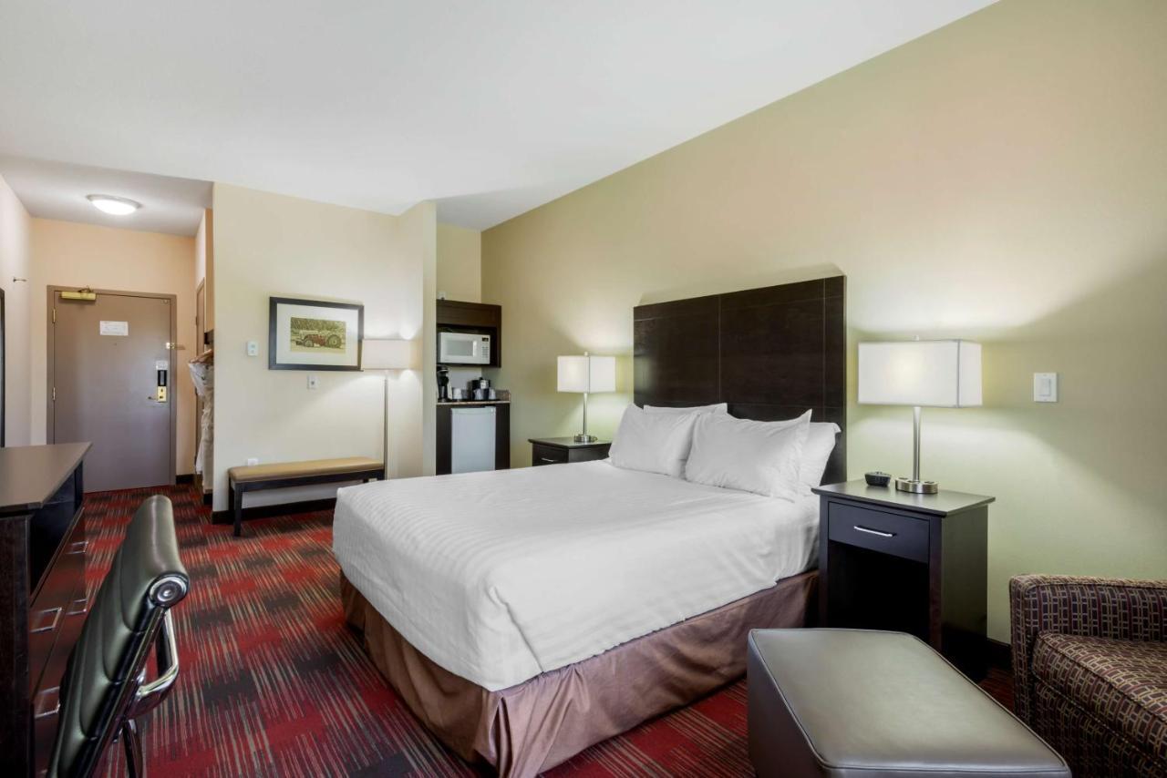 Best Western Plus Red Deer Inn & Suite Exterior foto