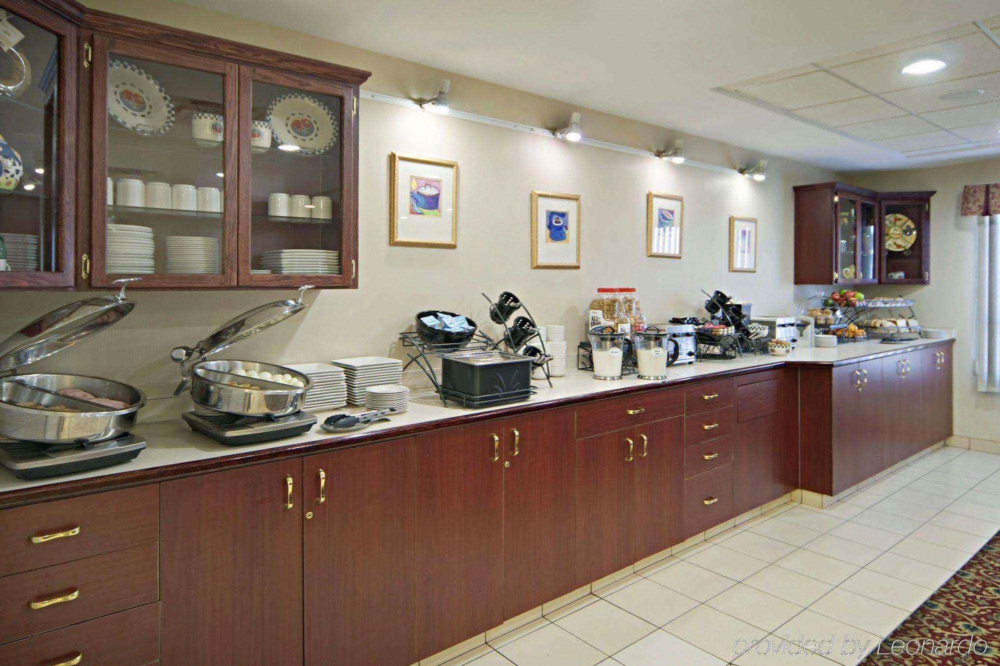 Best Western Plus Red Deer Inn & Suite Restaurant foto