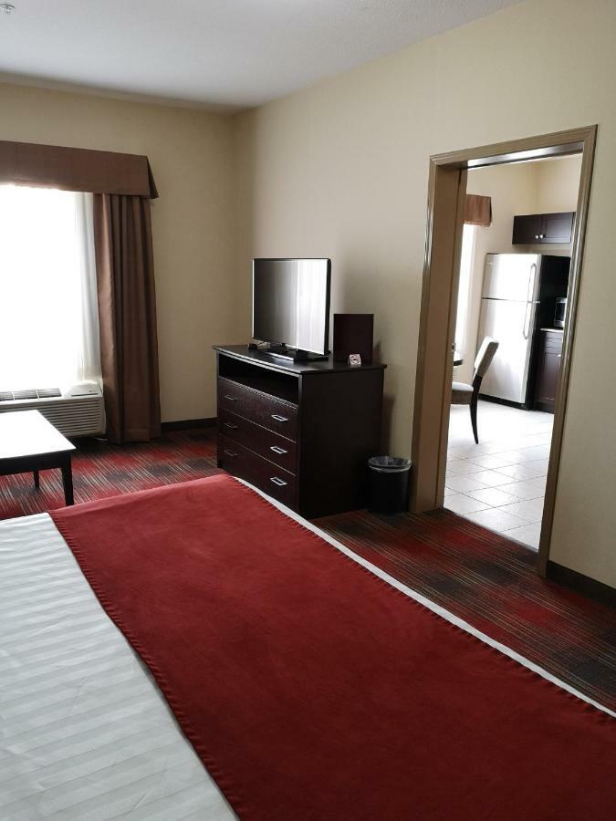 Best Western Plus Red Deer Inn & Suite Exterior foto
