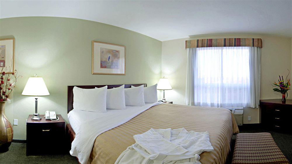 Best Western Plus Red Deer Inn & Suite Exterior foto