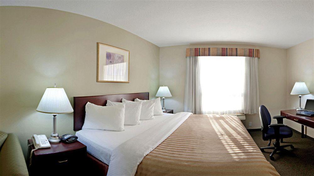 Best Western Plus Red Deer Inn & Suite Exterior foto